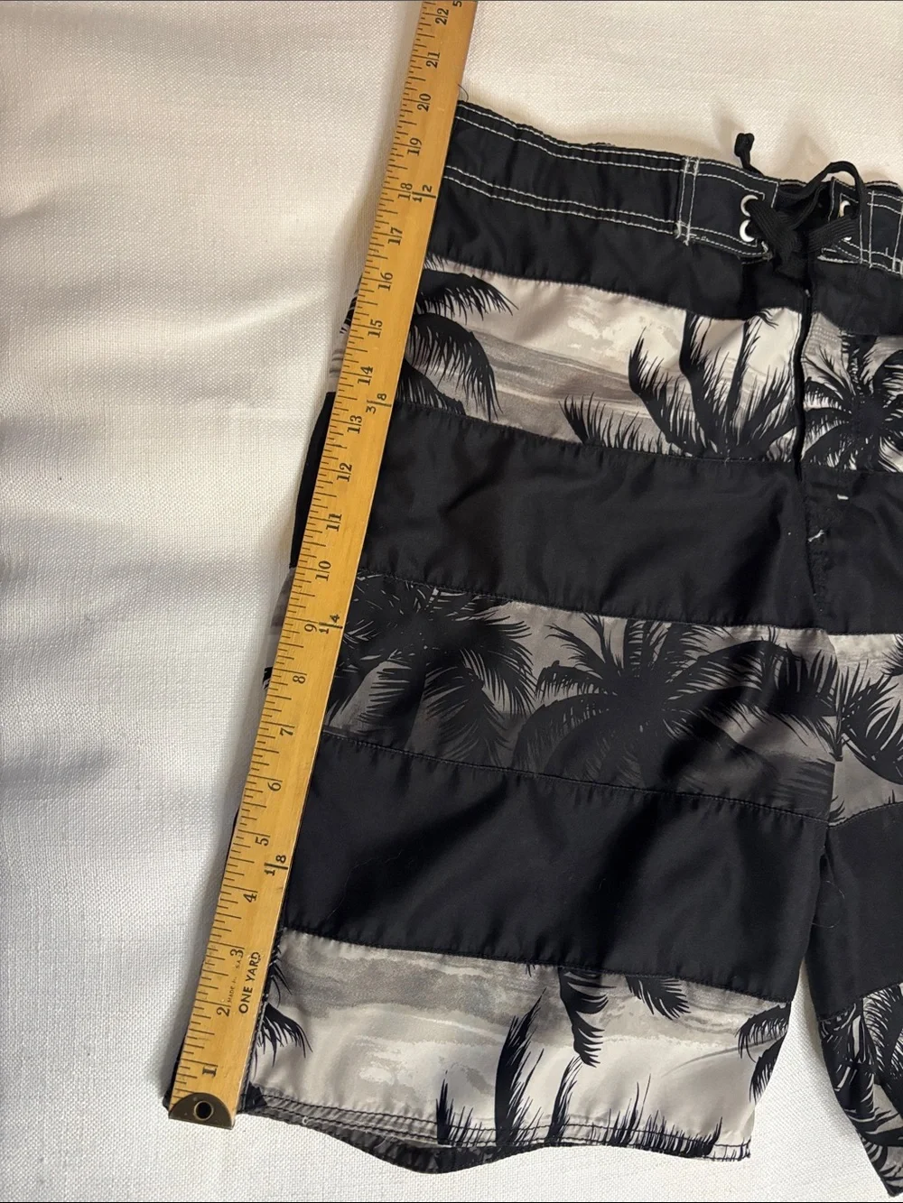 Joe Boxer Black and Gray Palm-Stripe Swim Shorts -397sku